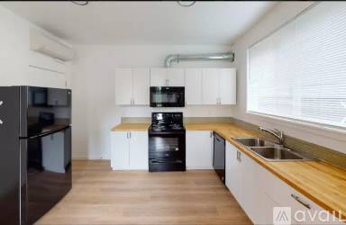 Main picture of 3773 N Vancouver Ave