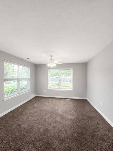 Main picture of 1506 E Centennial Ave