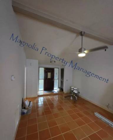 Main picture of 9387 Junior Ave