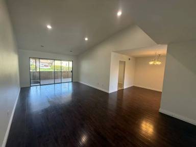 Main picture of 35116 Village 35