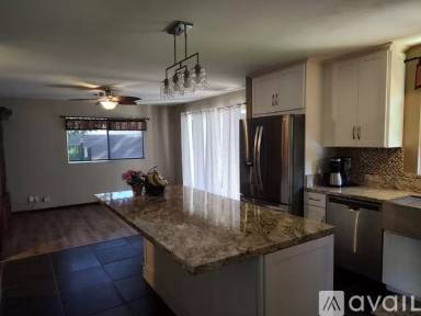 Main picture of 835 Malulani St