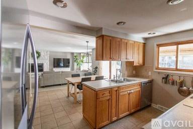 Main picture of 8359 Peachtree Ave NE