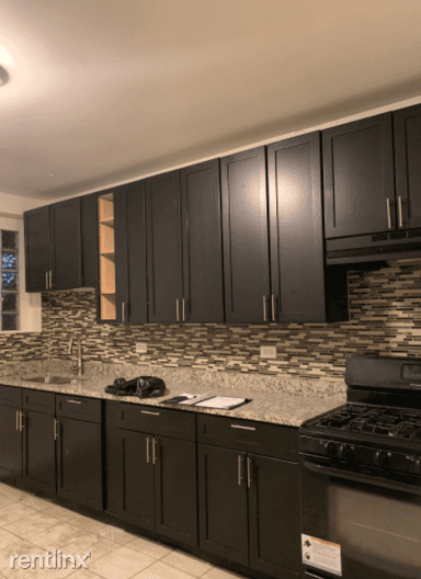Main picture of 1358 W 78th St