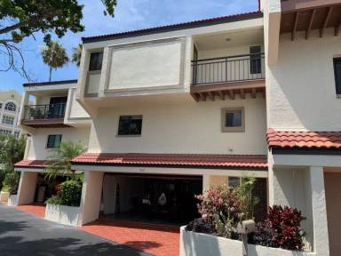 Main picture of 240 Windward Passage