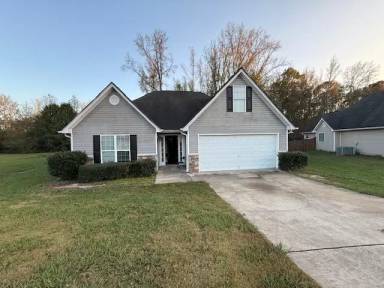 Main picture of 132 Vineyard Ridge Dr