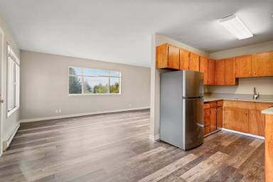 Main picture of 4121 SE 28th Ave