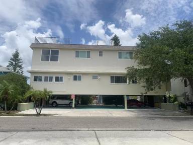 Main picture of 18111 1st St E