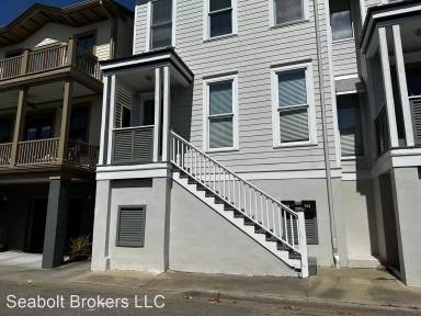 Main picture of 302 Lorch St