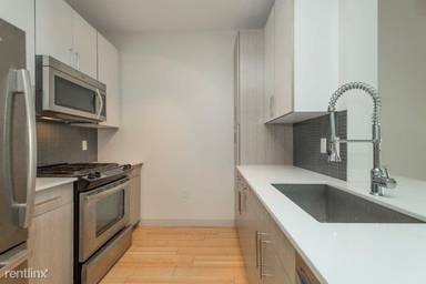 Main picture of West Square Apartments