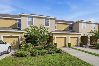 Main picture of 7031 Woodchase Glen Dr