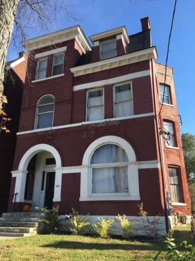 Main picture of 1131 S 2nd St