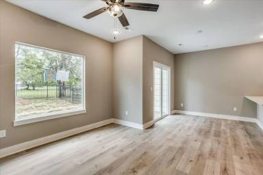 Main picture of 12860 W Wheatland St