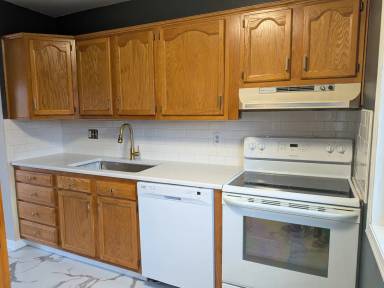 Main picture of 3925 18th Ave NW