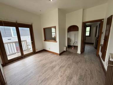 Main picture of 301 5th St SE