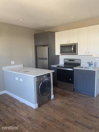 Main picture of 4625 S Drexel Blvd