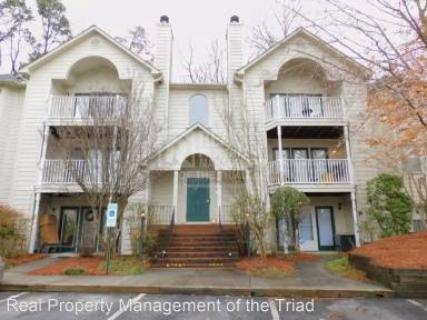 Main picture of 5930 W Friendly Ave