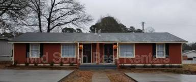 Main picture of 26 Hiland Pl