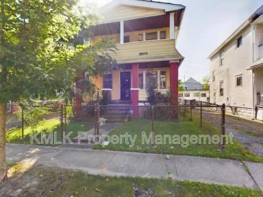 Main picture of 2924 E 125th St