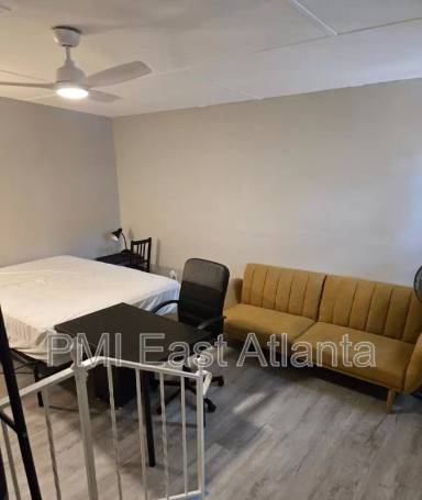 Main picture of 1661 Brewer Blvd SW