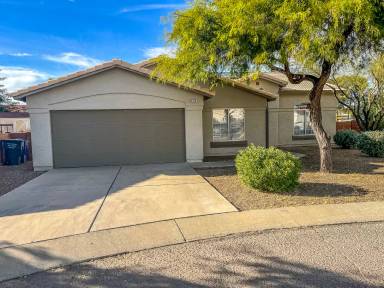 Main picture of 4566 S Apple Tree Ave