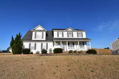 Main picture of 10 Macon Ct W