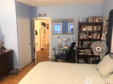 Main picture of 21 Elm St