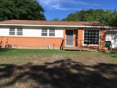 Main picture of 104 Blakeney St