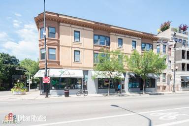 Main picture of 810 W Newport Ave & 3438 N Halsted St Apartments