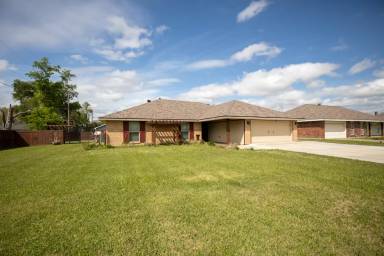 Main picture of 33 Eucalyptus St