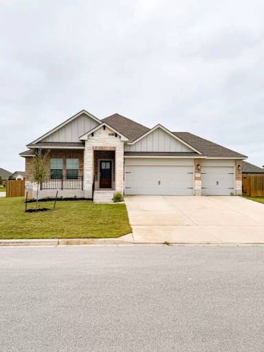 Main picture of 5886 Copano Loop
