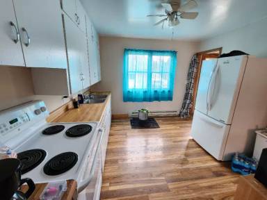 Main picture of 205 1st St NW