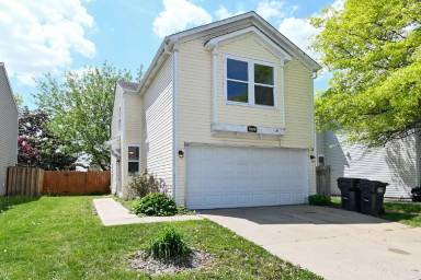 Main picture of 465 Overland Dr