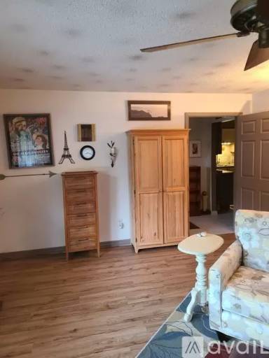 Main picture of 4804 Barcelona Ave