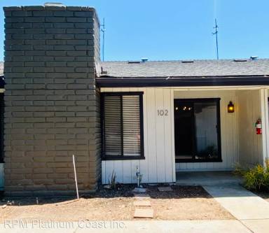 Main picture of 6330 N Fresno St