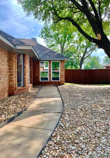 Main picture of 3008 Osceola Dr