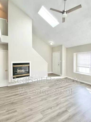 Main picture of 23 Riverchase Dr