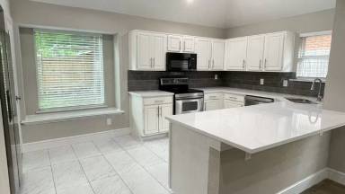 Main picture of 1477 Hampton Rd