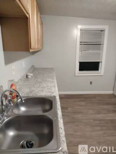 Main picture of 445 7th Ave