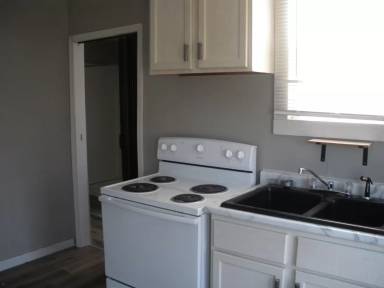Main picture of 605 N Perry St