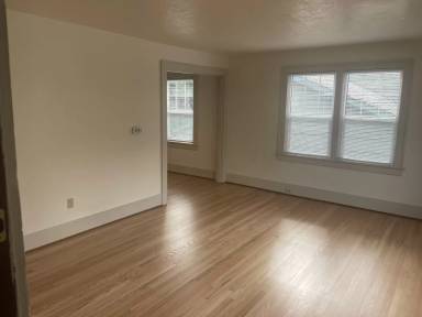 Main picture of 934 NE 5th Ave