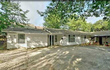 Main picture of 2407 Winsted Ln