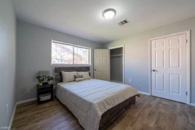 Main picture of 6223 Newquay St