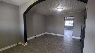 Main picture of 2406 Washington Ave