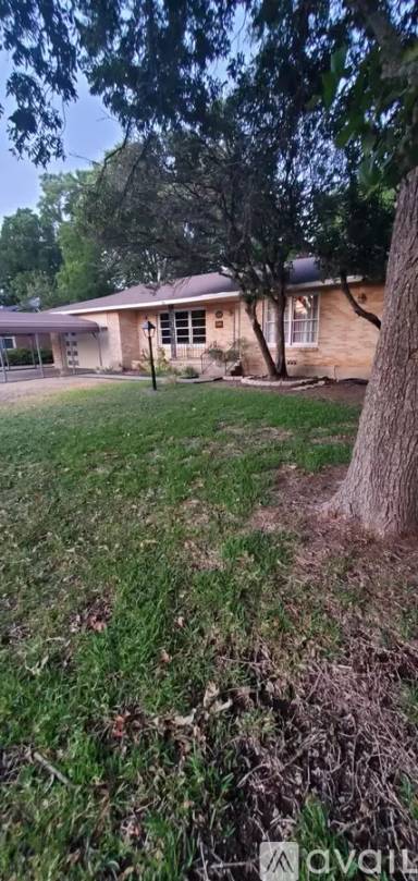 Main picture of 2113 Curtis Dr