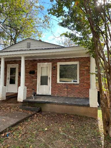 Main picture of 720 Alexander St