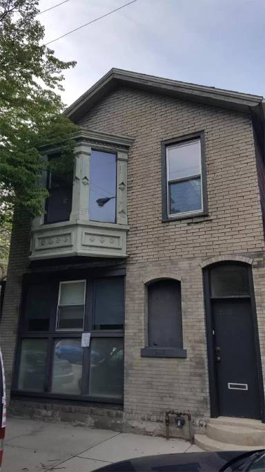 Main picture of 710 W 18th St