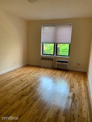 Main picture of 3716 108th St