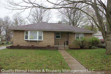 Main picture of 219 Oak St