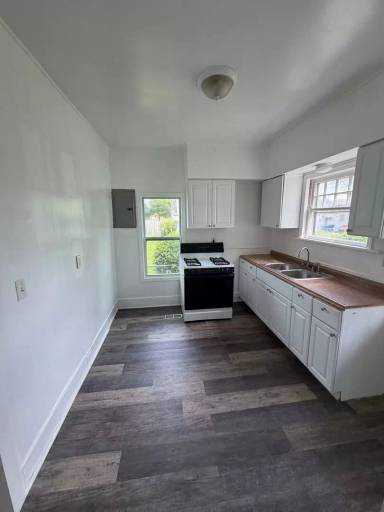Main picture of 311 Delaware Ave