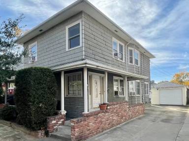 Main picture of 2628 S St